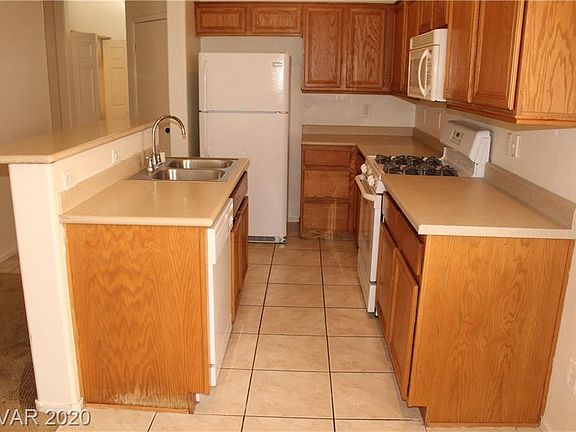 3rd image of 10976 Scotch Rose St #0