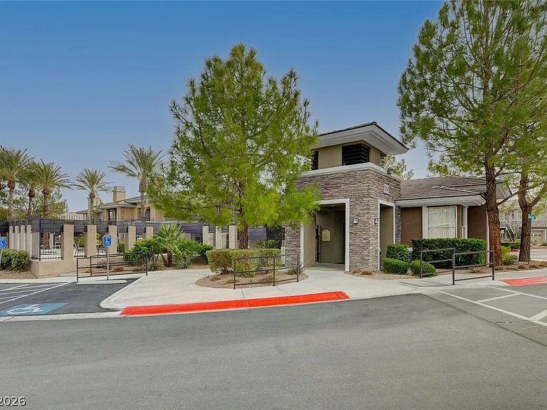804 Peachy Canyon Cir #201 — Photo 39