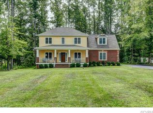 10279 Deerlake Dr, New Kent, VA 23124