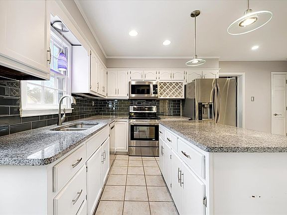 5th image of 7545 Wheatley Dr