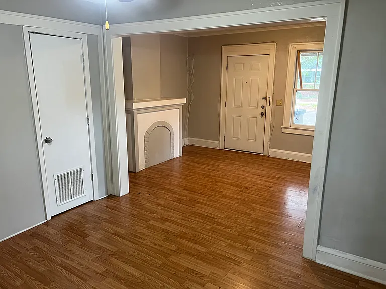 339 Basswood St #1 — Photo 15