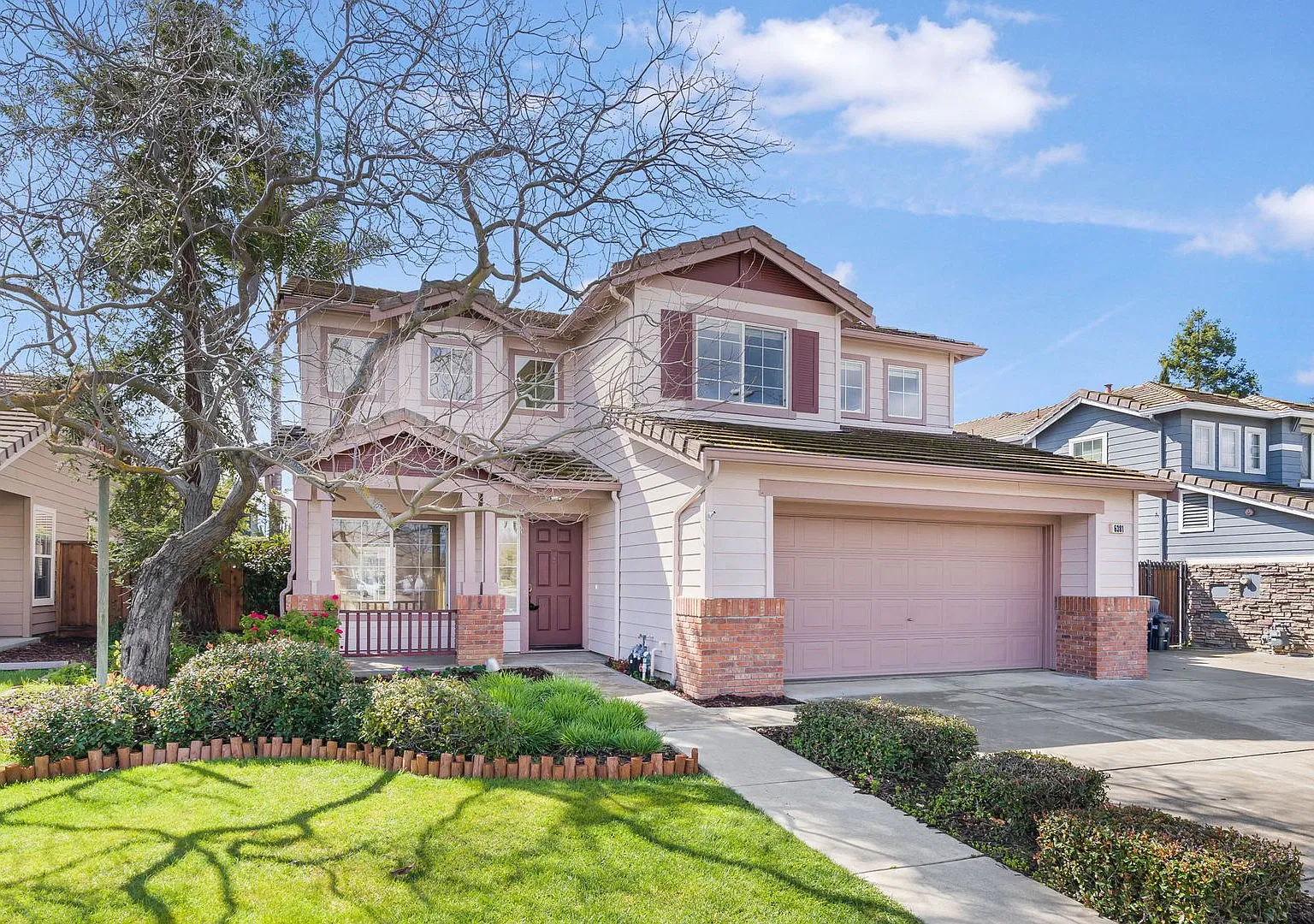 Welcome Home — Photo 1