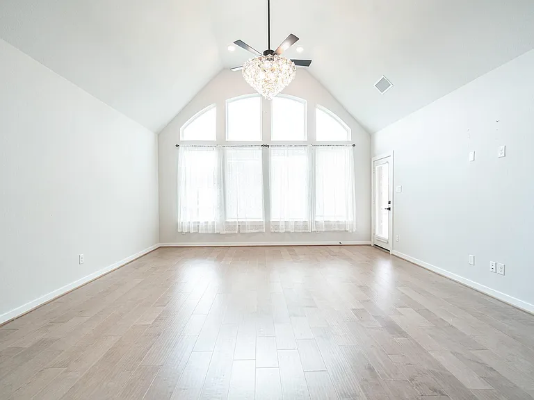 24819 Yellow Spruce Cir — Photo 10