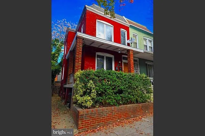 757 Girard St NW #1