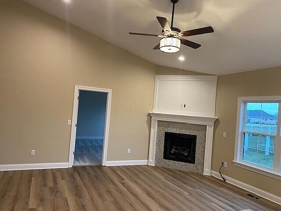 2nd image of 732 Bay Hill Ct