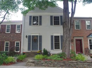 2143 Greenkeepers Ct, Reston, VA 20191