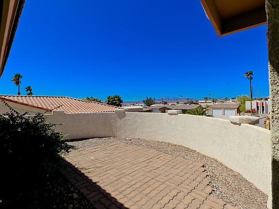 5th image of 2570 Caribbean Dr