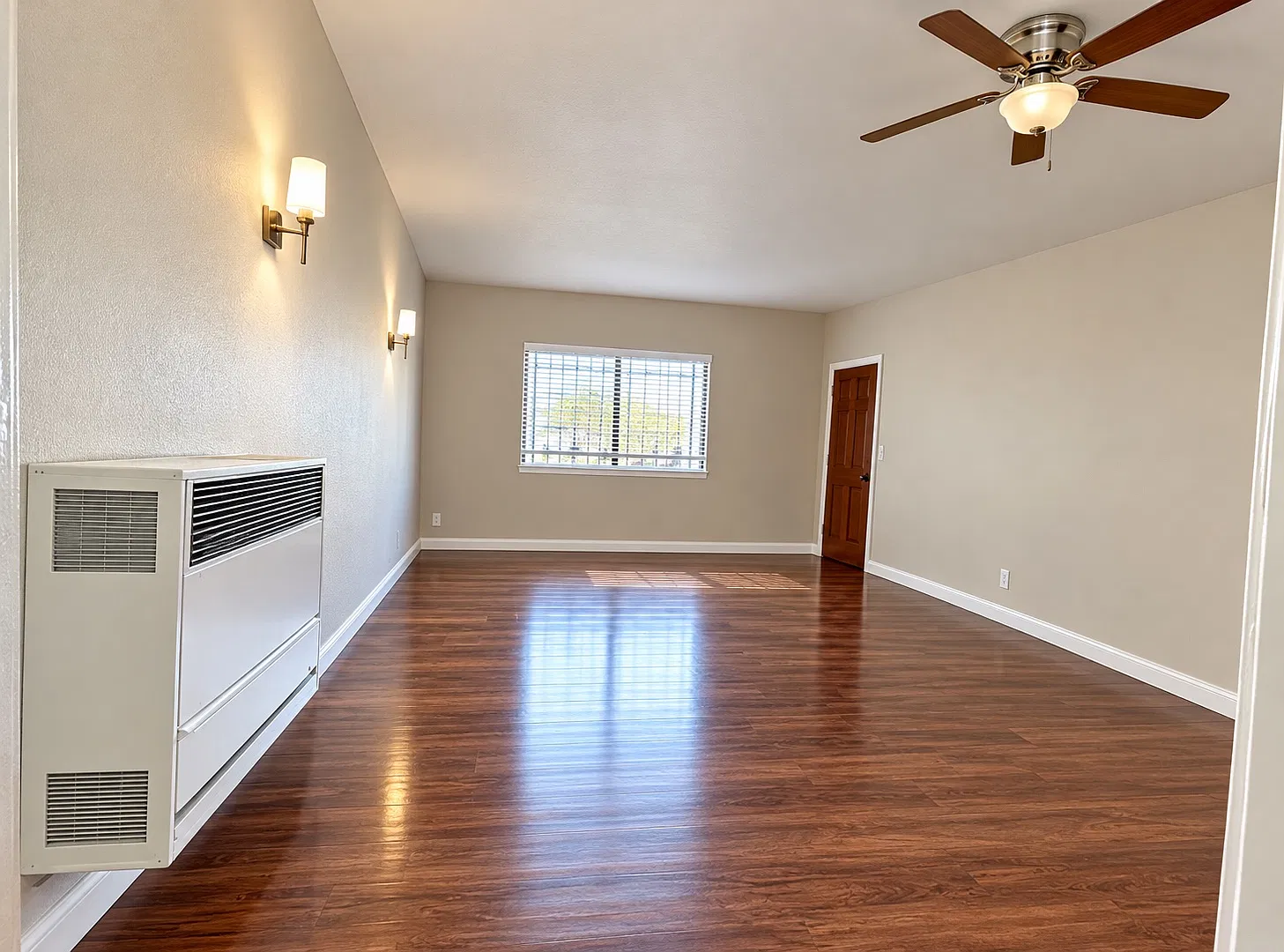 1 bed, 800 sqft, $1,995 — Photo 1