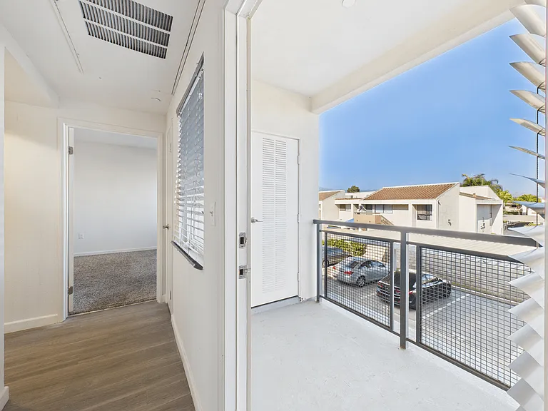 Citron Apartments — Photo 22
