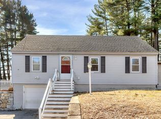 408 Dunstable Rd, Tyngsboro, MA 01879