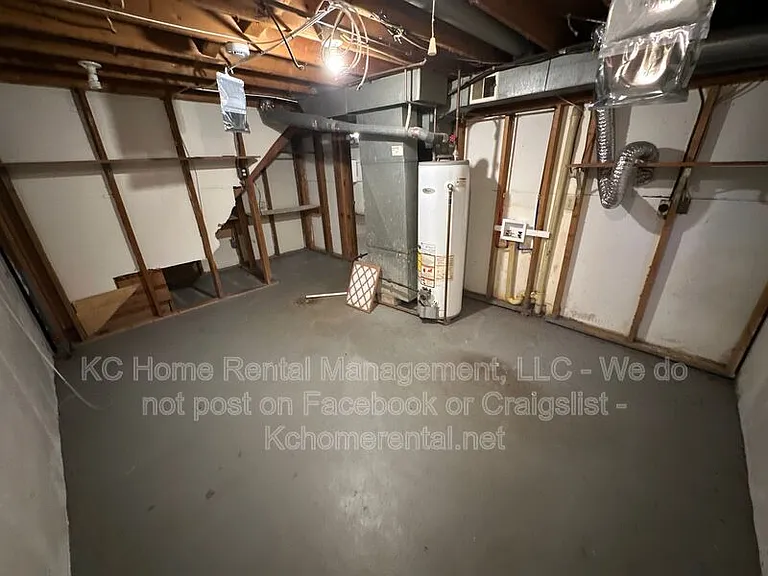 4028 E 123rd Ter #B — Photo 24