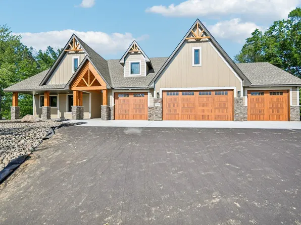 14881 Stutz St NE, Ham Lake, MN 55304