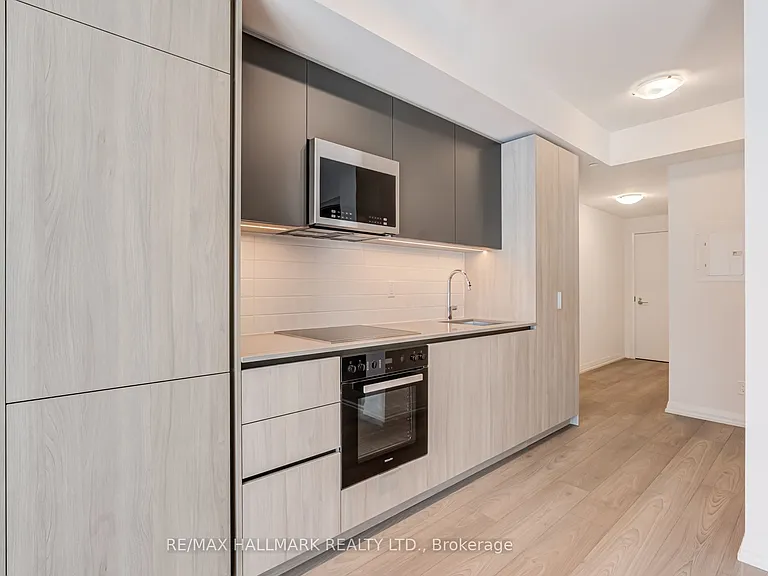 400 King St W #1701 — Photo 14