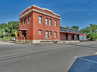 214 S Austin St, Brenham, TX 77833