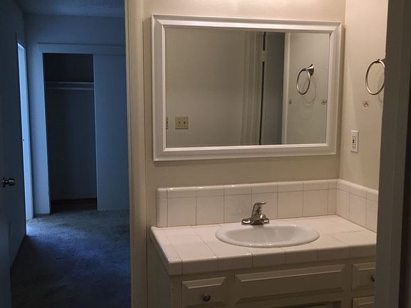 2nd image of 510 23rd St APT 15