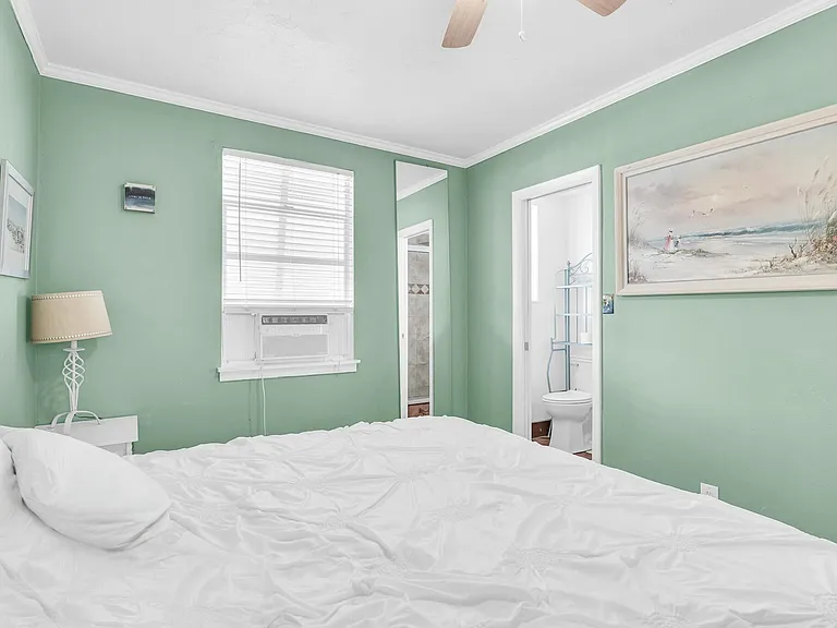 3218 Palm Dr — Photo 12