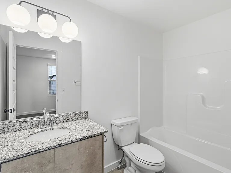 621 Apollo Ave — Photo 8