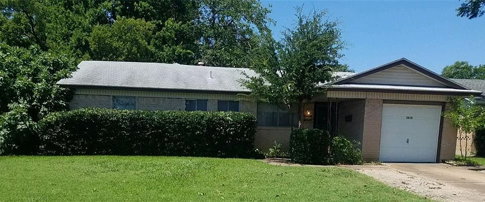 1st image of 2618 Crestbrook Ln