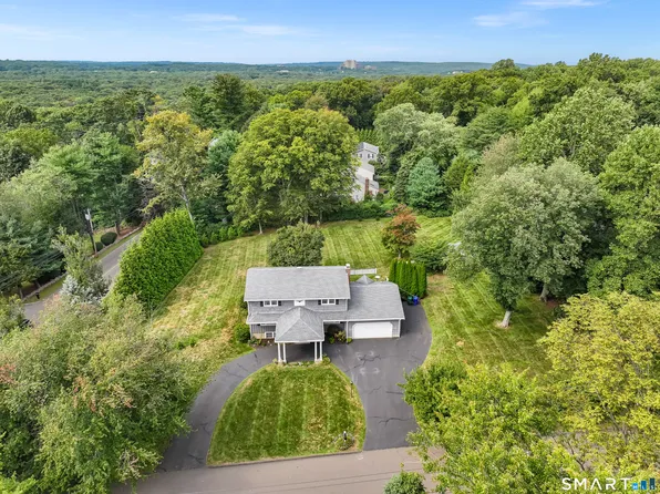 40 Candlewood Road, Stratford, CT 06614