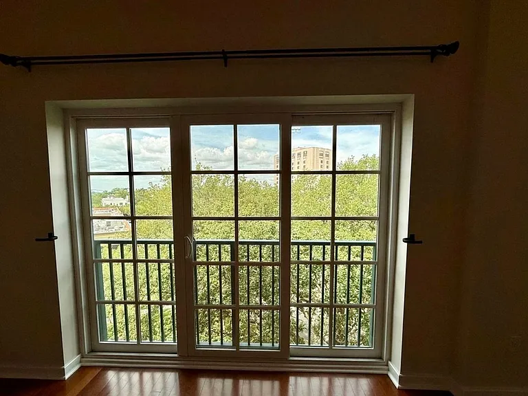 1661 Riverside Ave #415 — Photo 3