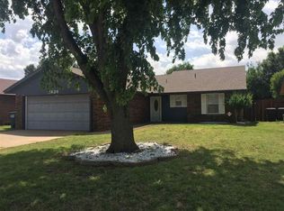 2826 Liberty Ln, Enid, OK 73703