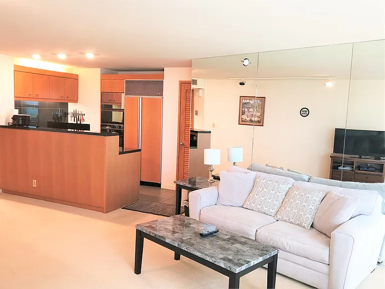 1330 Ala Moana Blvd #2007 — Photo 3