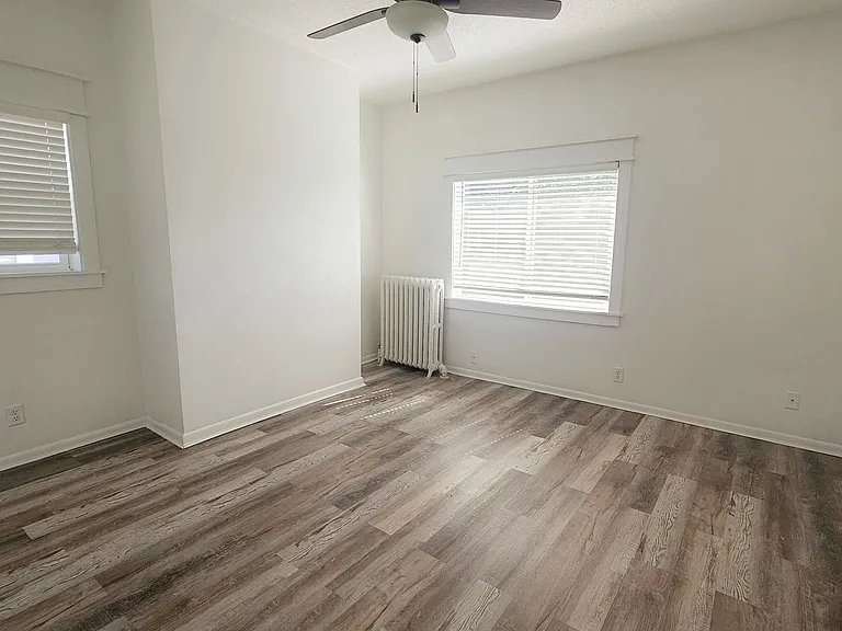 BG - 1076 21st St — Photo 11
