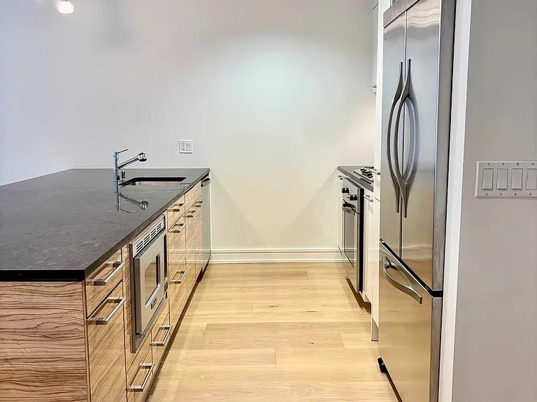 631 Folsom St #2C — Photo 7