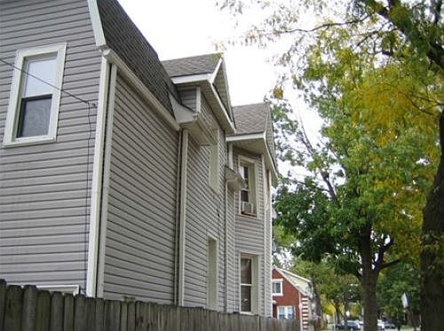 3rd image of 900 N Karlov Ave