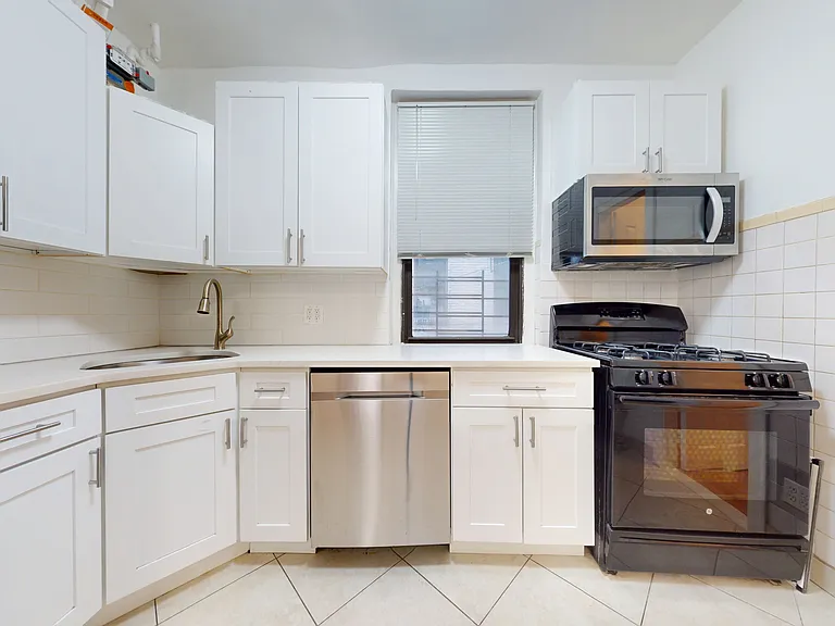 21-28 35th St #1B — Photo 5