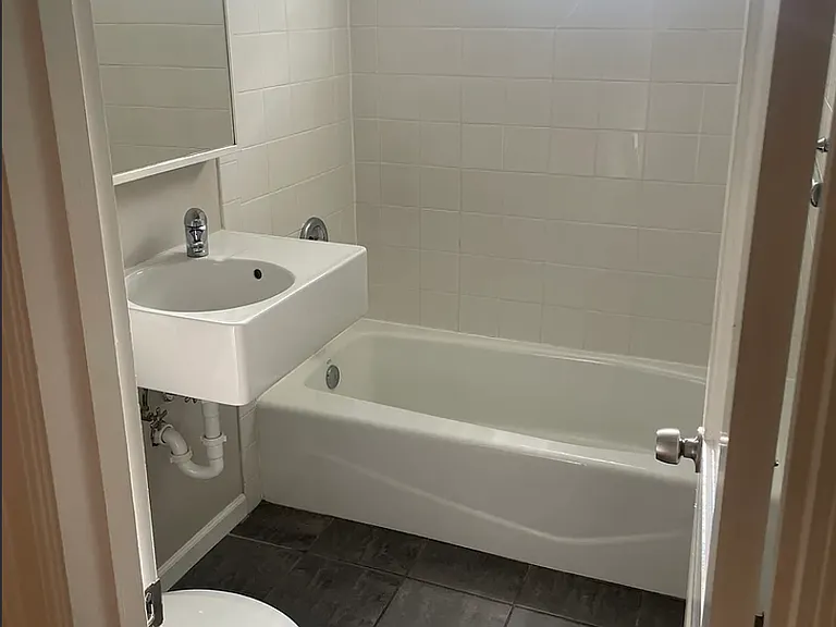4217A Oxford Rd #A — Photo 6