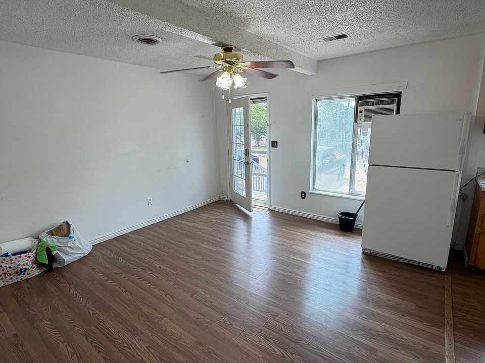 1st image of 1315 3rd Ave #2
