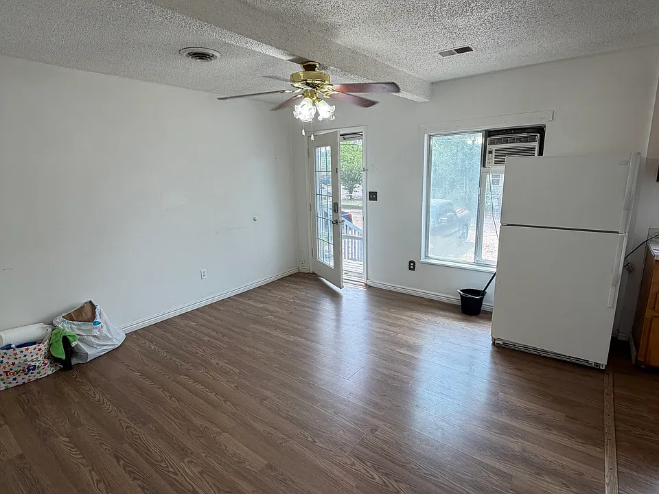 1315 3rd Ave #2