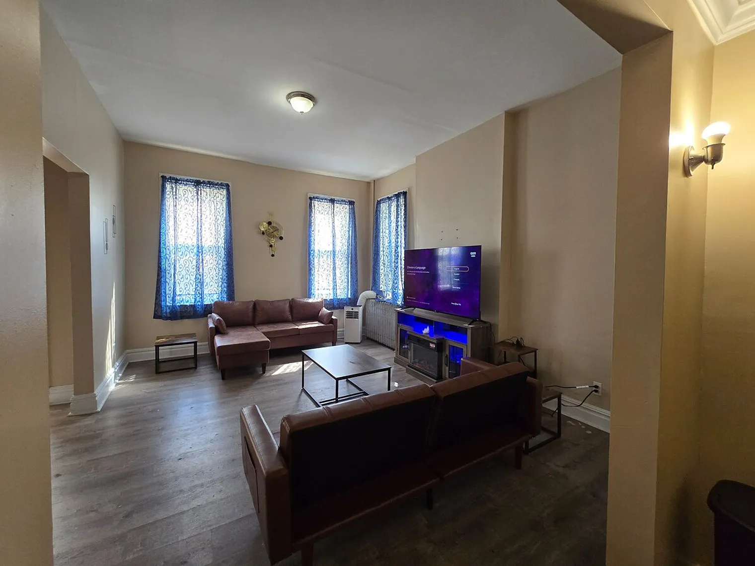 6 bed, 3.5 bath, $20,729 — Photo 3