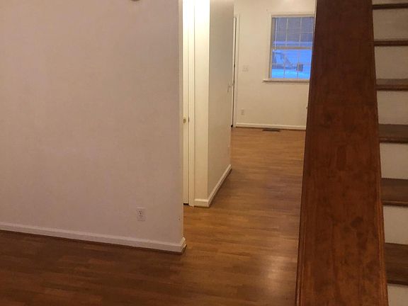 4th image of 230 S 20th St
