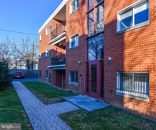 1386 Bryant St NE Photo 1