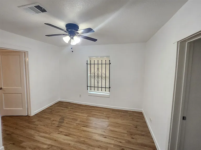 3206 Anita St — Photo 14