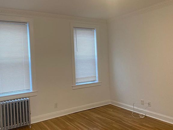 2nd image of 8806 Park Ln S