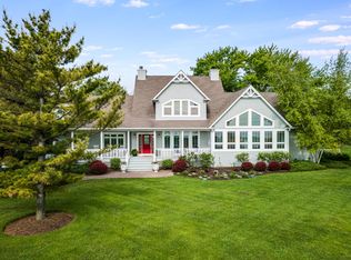 9984 Lakeshore Dr, Pleasant Prairie, WI 53158