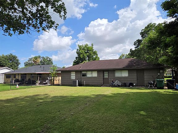 5th image of 10319 Lafferty Oaks St