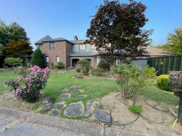 5422 Lakeside Dr, Newburgh, IN 47630