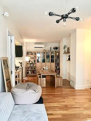 Rented by City Vista Inc | media 5