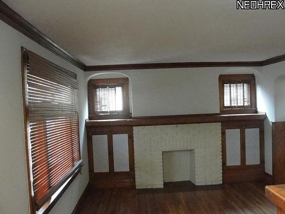 3rd image of 6714 Wilber Ave