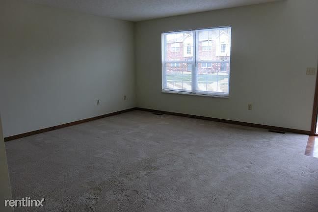 465 Living Room 11-12-11