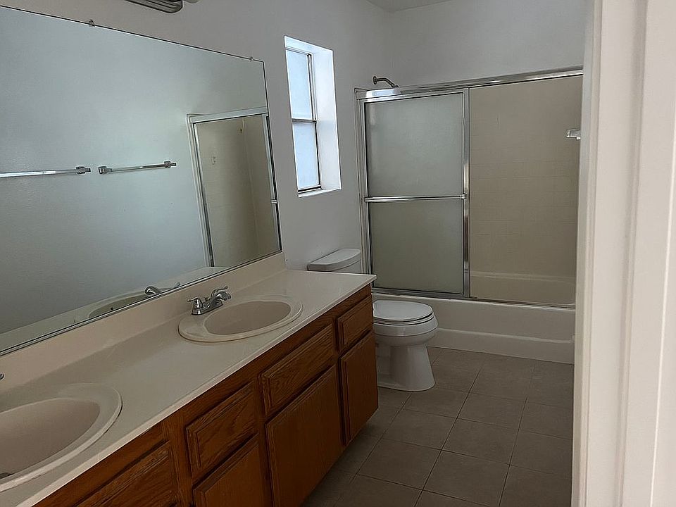 1st image of 5105 Farago Ave