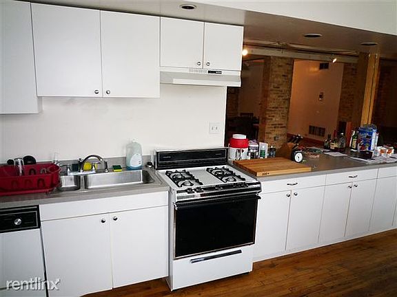 4th image of 610 N Bishop St #2