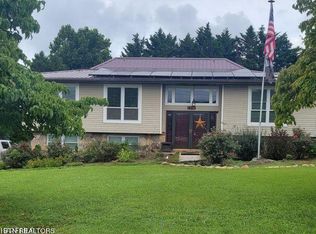 1310 Highland Park Dr, Seymour, TN 37865