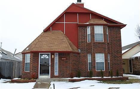 1st image of 2105 Briarcliff Dr