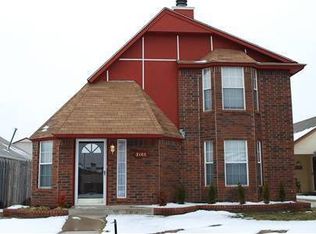 2105 Briarcliff Dr, Moore, OK 73170
