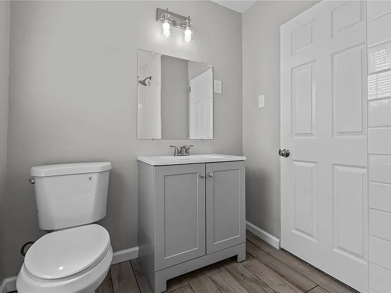 3065 Latonia Ave — Photo 20